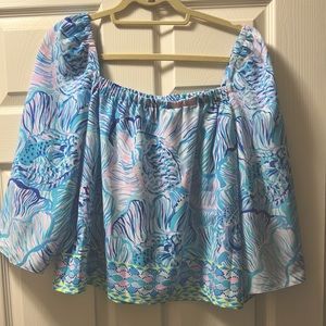 Lilly Pulitzer square neck top, size M. 19 inches from neckline to bottom.